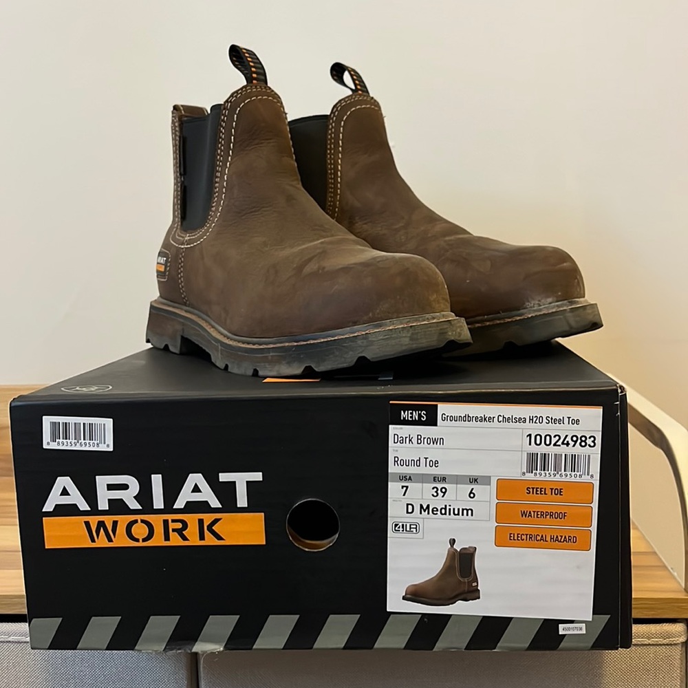 Men's 7 D Medium Ariat Groundbreaker Chelsea H20 Steel toe waterproof work boots